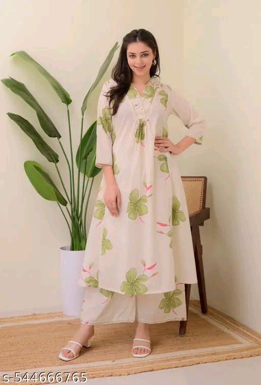 women embroiderd kurta set