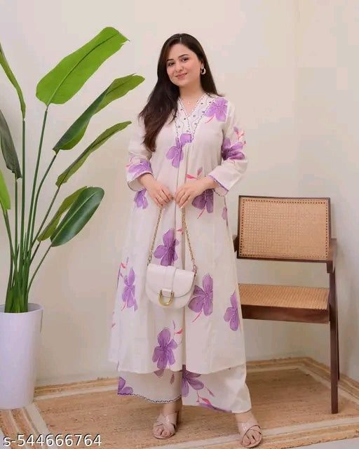 women embroiderd kurta set